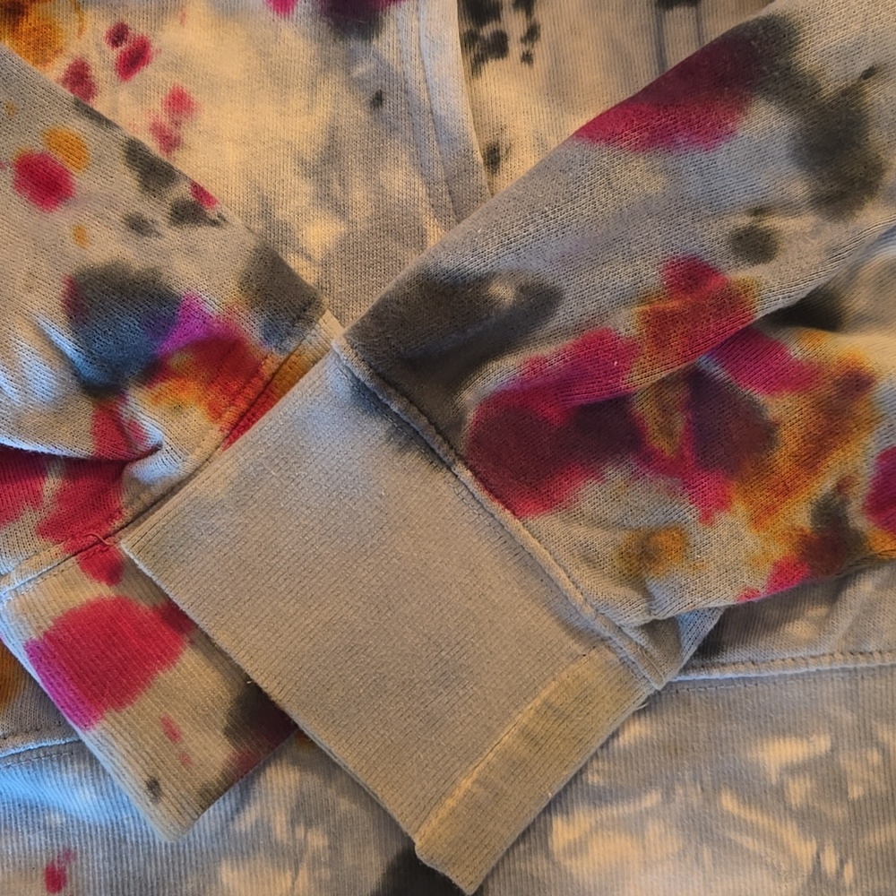 ivory ella Pastel Blue, Yellow & Multicolor Tie-Dye Hoodies - Lot Of Three - Picture 10 of 13